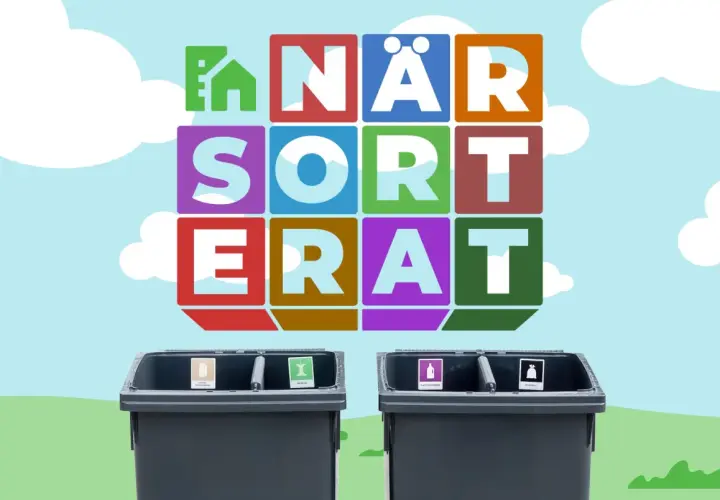 Två soptunnor för kartong återvinning och annat avfall. Texten "NÄR SORT ERAT" i färgglada block ovanför.