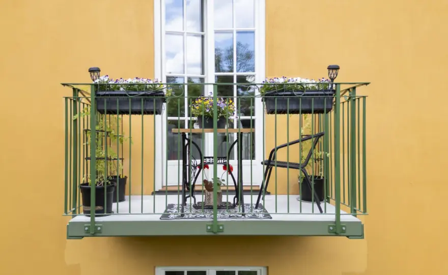 Bygga balkong på stolpar - det här avgör om projektet håller
